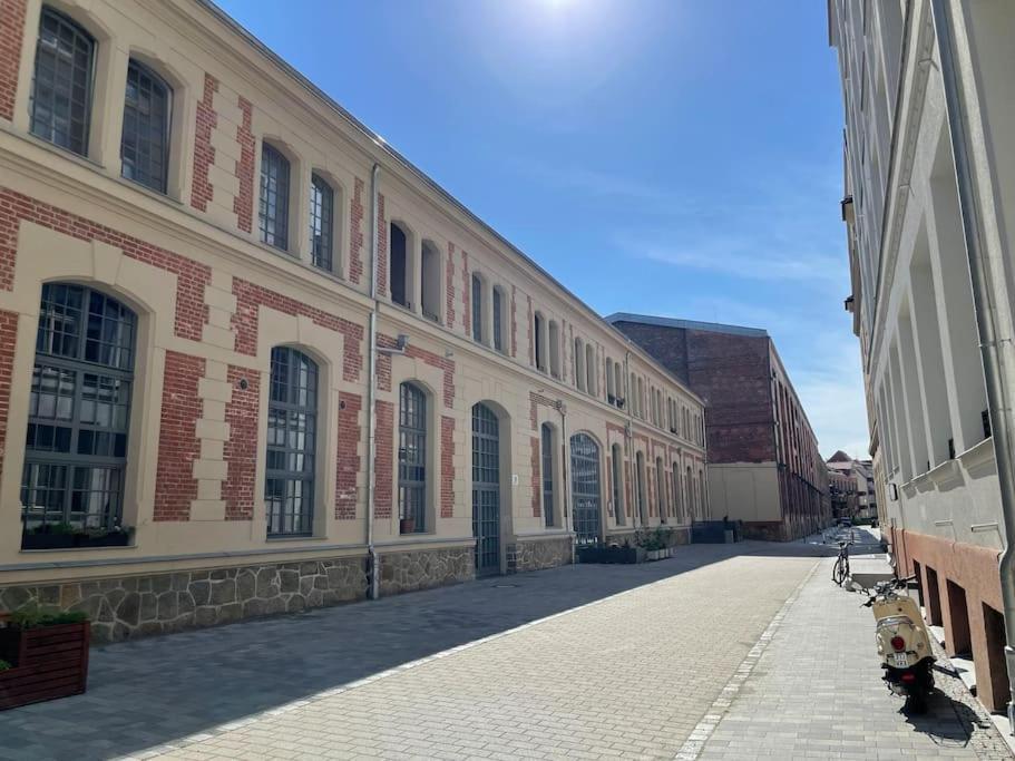 Loft Bw29 Zentrum - Freizeit & Arbeit - 5 Personen - Wifi Лайпциг Екстериор снимка